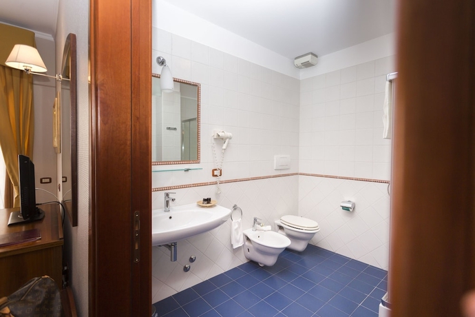 Imagen de la habitación del Hotel Cavaliere. Foto 12