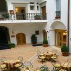Imagen general del Hotel Cavaliere Palace. Foto 11