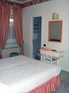 Imagen de la habitación del Hotel Cavalieri Del Mare. Foto 6