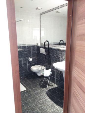 Imagen de la habitación del Hotel Cavalieri Pinerolo. Foto 15