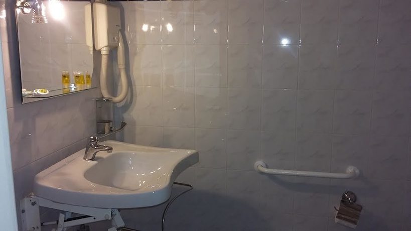 Imagen de la habitación del Hotel Cavallari Palace. Foto 13