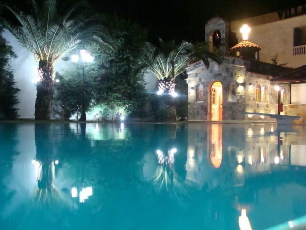 Imagen de la piscina del Hotel Cavallari Palace. Foto 20