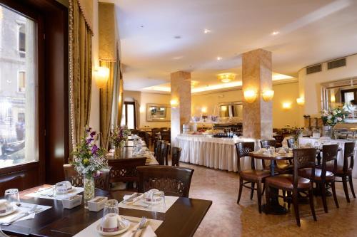 Imagen del bar/restaurante del Hotel Cavalletto E Doge Orseolo. Foto 6