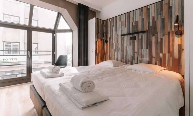 Imagen de la habitación del Hotel Cavalli. Foto 20