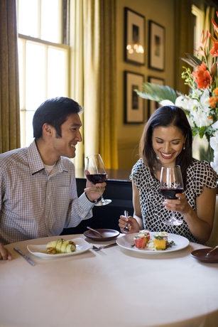 Imagen del bar/restaurante del Hotel Cavallo Point. Foto 7