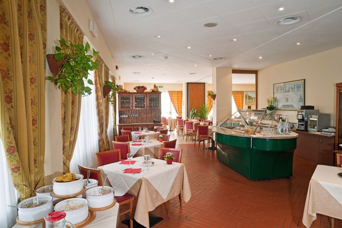 Imagen del bar/restaurante del Hotel Cavallo Verona Est. Foto 7