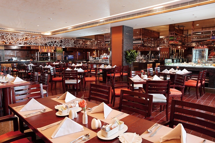 Imagen del bar/restaurante del Hotel Cavan, Guangzhou. Foto 1