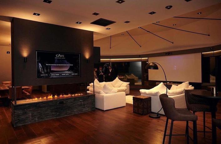 Imagen de la habitación del Hotel Cave and Golf Resort. Foto 4