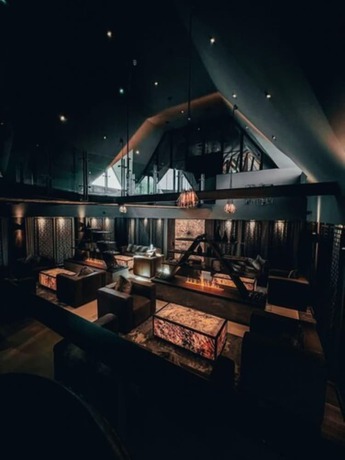 Imagen de los interiores del Hotel Cave and Golf Resort. Foto 20