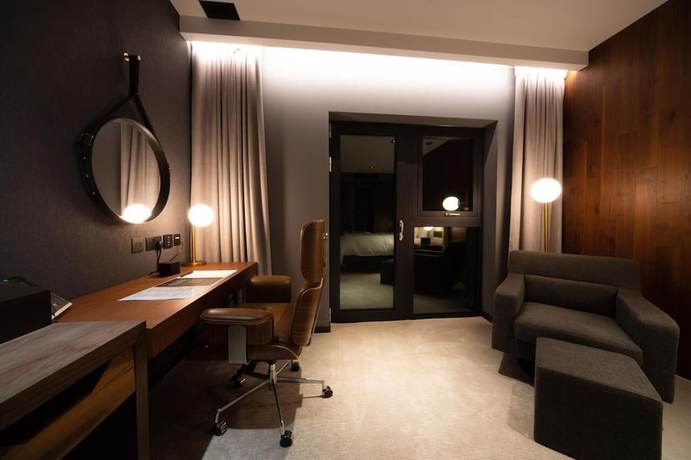 Imagen de la habitación del Hotel Cave and Golf Resort. Foto 14