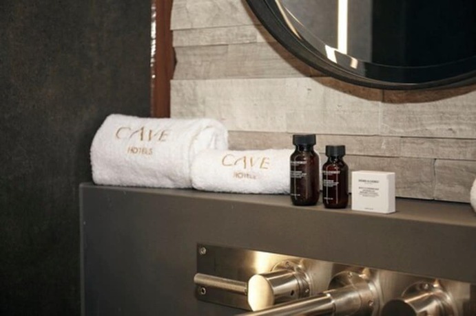 Imagen de la habitación del Hotel Cave and Golf Resort. Foto 17