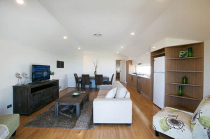 Imagen de la habitación del Hotel Caves Coastal Bar and Bungalows. Foto 3