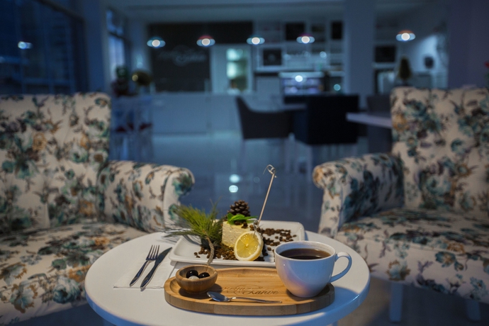 Imagen de los interiores del Hotel Cavit Duvan Prestige. Foto 11