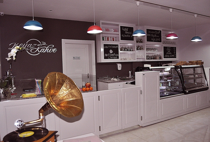 Imagen de los interiores del Hotel Cavit Duvan Prestige. Foto 13