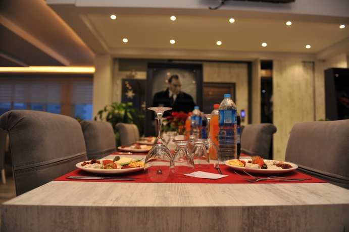 Imagen de los interiores del Hotel Cavit Duvan Prestige. Foto 16