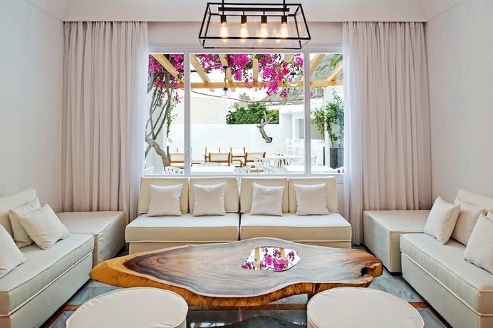 Imagen de los interiores del Hotel Cavo Bianco Boutique and Spa. Foto 19