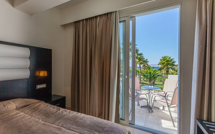 Imagen de la habitación del Hotel Cavo D'oro, Marmari. Foto 7