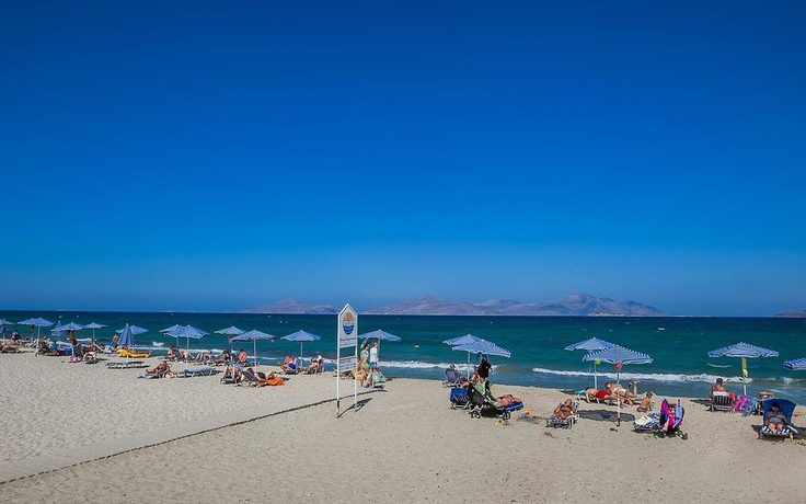 Imagen de los exteriores del Hotel Cavo D'oro, Marmari. Foto 12