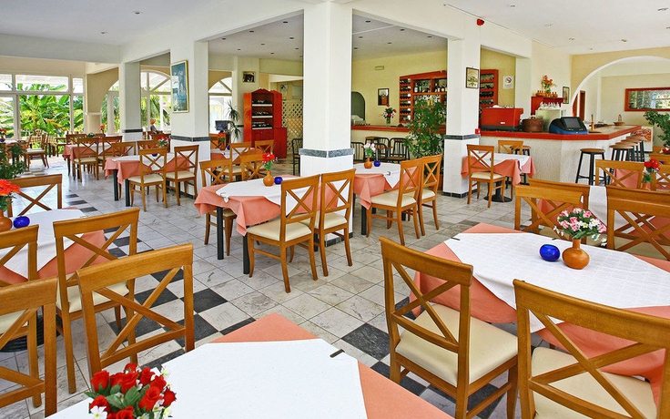 Imagen del bar/restaurante del Hotel Cavo D'oro, Marmari. Foto 3