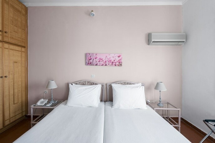 Imagen de la habitación del Hotel Cavo Grosso. Foto 17