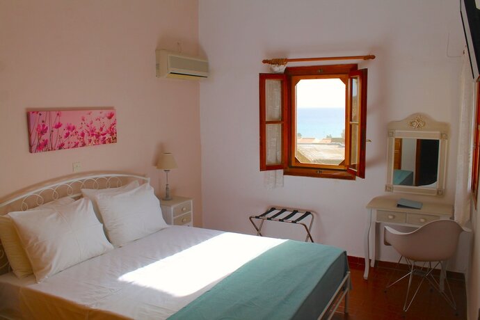 Imagen de la habitación del Hotel Cavo Grosso. Foto 18