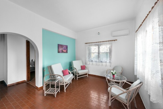 Imagen general del Hotel Cavo Grosso. Foto 12