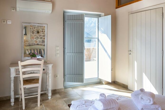 Imagen de la habitación del Hotel Cavo Kortia. Foto 17