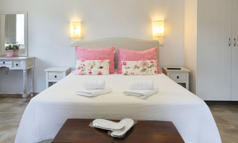 Imagen de la habitación del Hotel Cavo Kortia. Foto 20