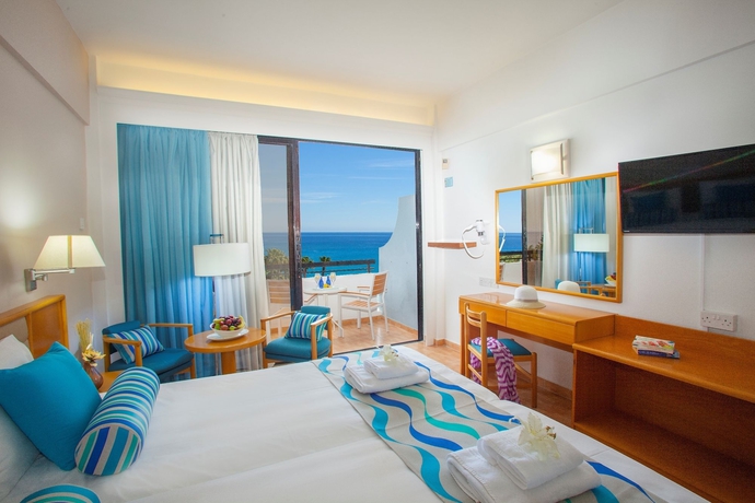 Imagen de la habitación del Hotel Cavo Maris Beach. Foto 12