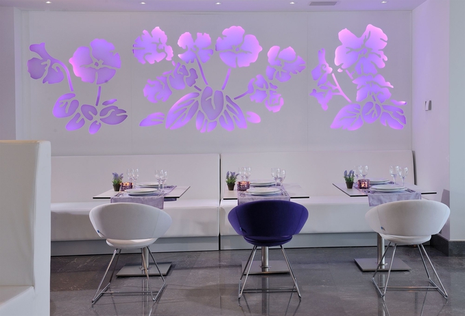 Imagen del bar/restaurante del Hotel Cavo Olympo Luxury and Spa - Adults Only. Foto 8