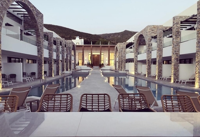 Imagen general del Hotel Cavo Suites. Foto 1