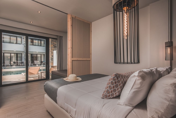 Imagen de la habitación del Hotel Cavo Suites. Foto 8