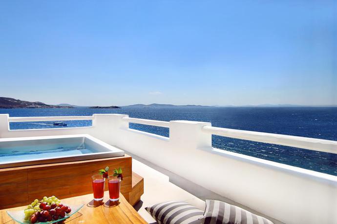 Imagen de los exteriores del Hotel Cavo Tagoo. Foto 12