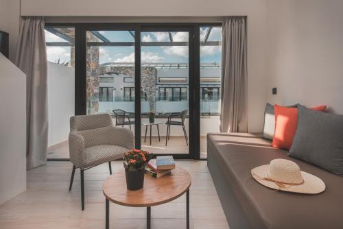 Imagen general del Hotel Cavo di Suites. Foto 10