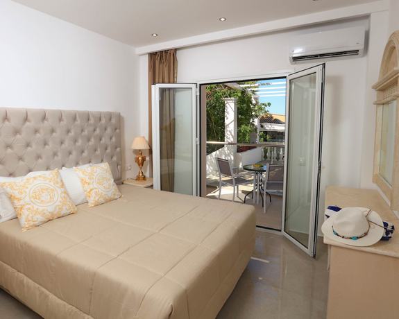 Imagen de la habitación del Hotel Cavomarina Beach. Foto 3
