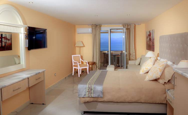 Imagen de la habitación del Hotel Cavomarina Beach. Foto 8