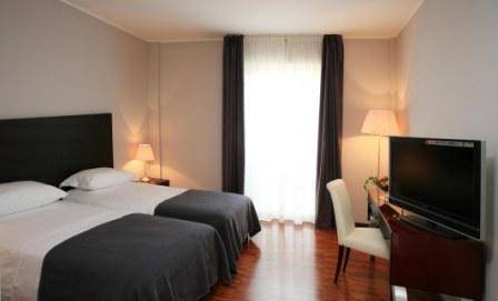 Imagen de la habitación del Hotel Cavour, Novara. Foto 13