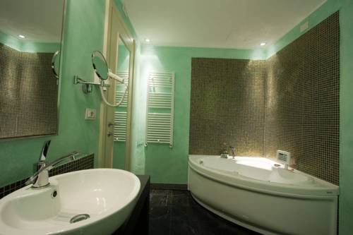 Imagen de la habitación del Hotel Cavour, Novara. Foto 16