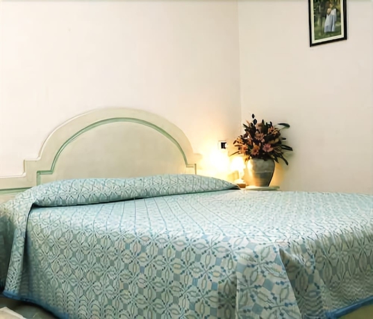 Imagen de la habitación del Hotel Cavour, Olbia. Foto 10