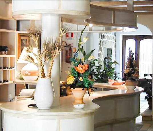 Imagen de los interiores del Hotel Cavour, Olbia. Foto 13