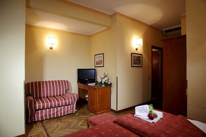 Imagen de la habitación del Hotel Cavour, Rapallo. Foto 12
