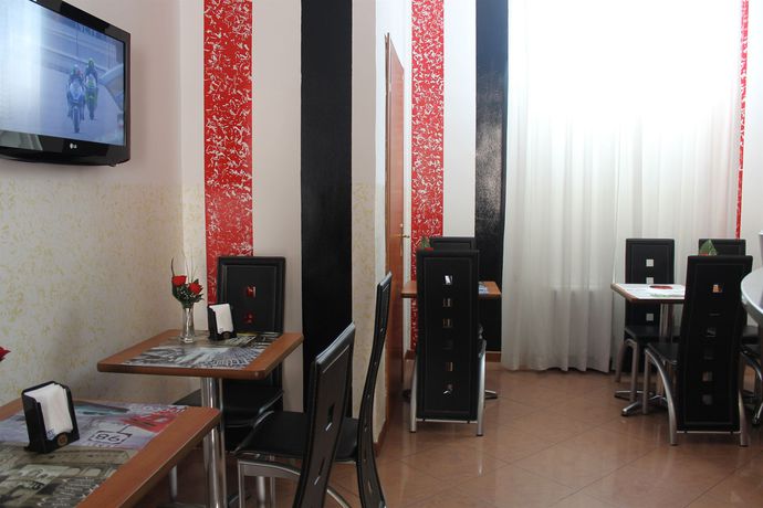 Imagen del bar/restaurante del Hotel Cavour Resort. Foto 3