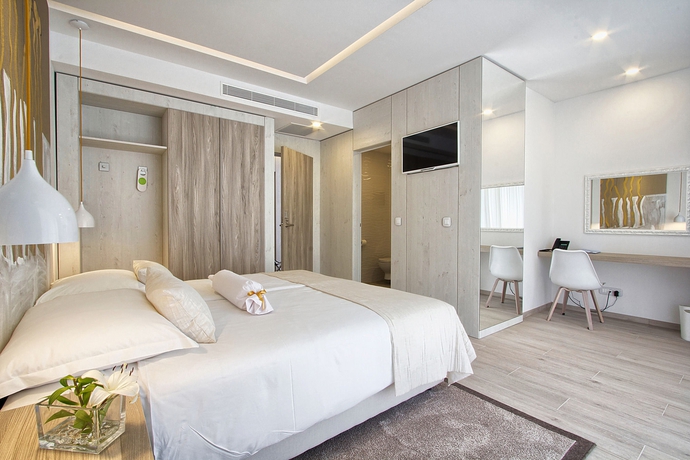 Imagen de la habitación del Hotel Cavtat. Foto 2