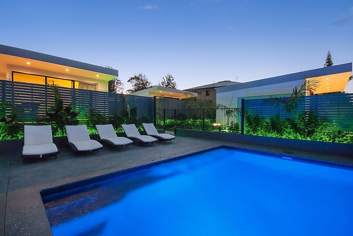 Imagen de la piscina del Hotel Cavvanbah. Foto 19