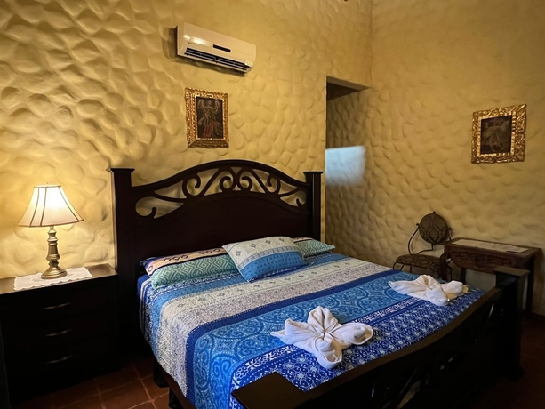 Imagen de la habitación del Hotel Caxa Real. Foto 5