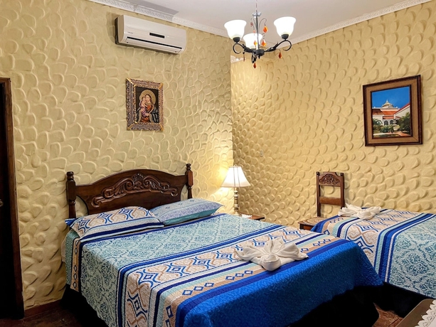 Imagen de la habitación del Hotel Caxa Real. Foto 6