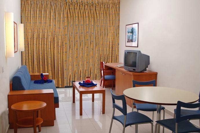 Imagen de la habitación del Hotel Caybeach Papagayos. Foto 7