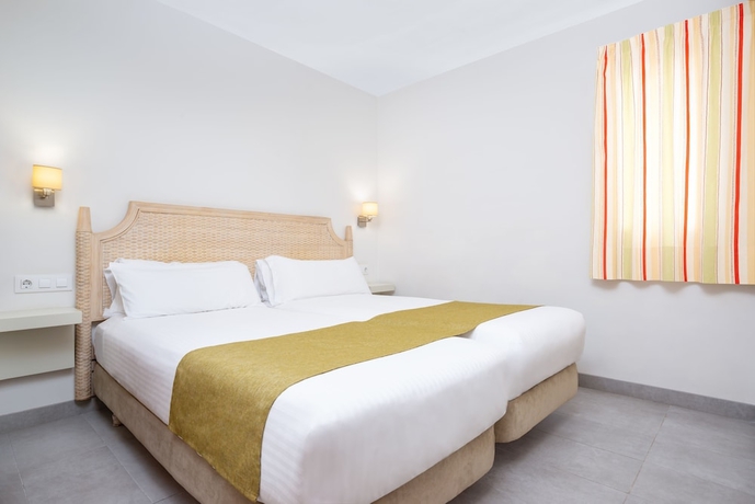 Imagen de la habitación del Hotel Caybeach Princess. Foto 13