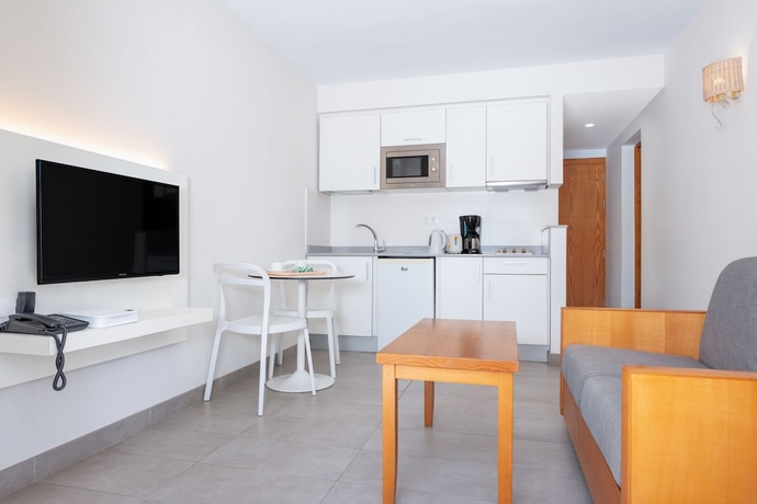 Imagen de la habitación del Hotel Caybeach Princess. Foto 14