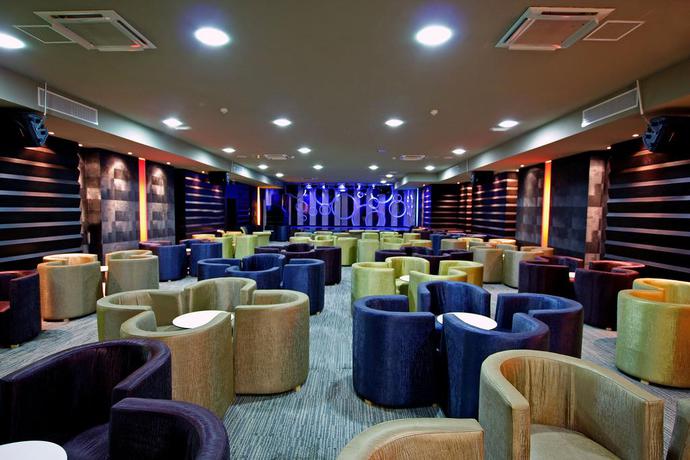 Imagen de los interiores del Hotel Caybeach Sun. Foto 8